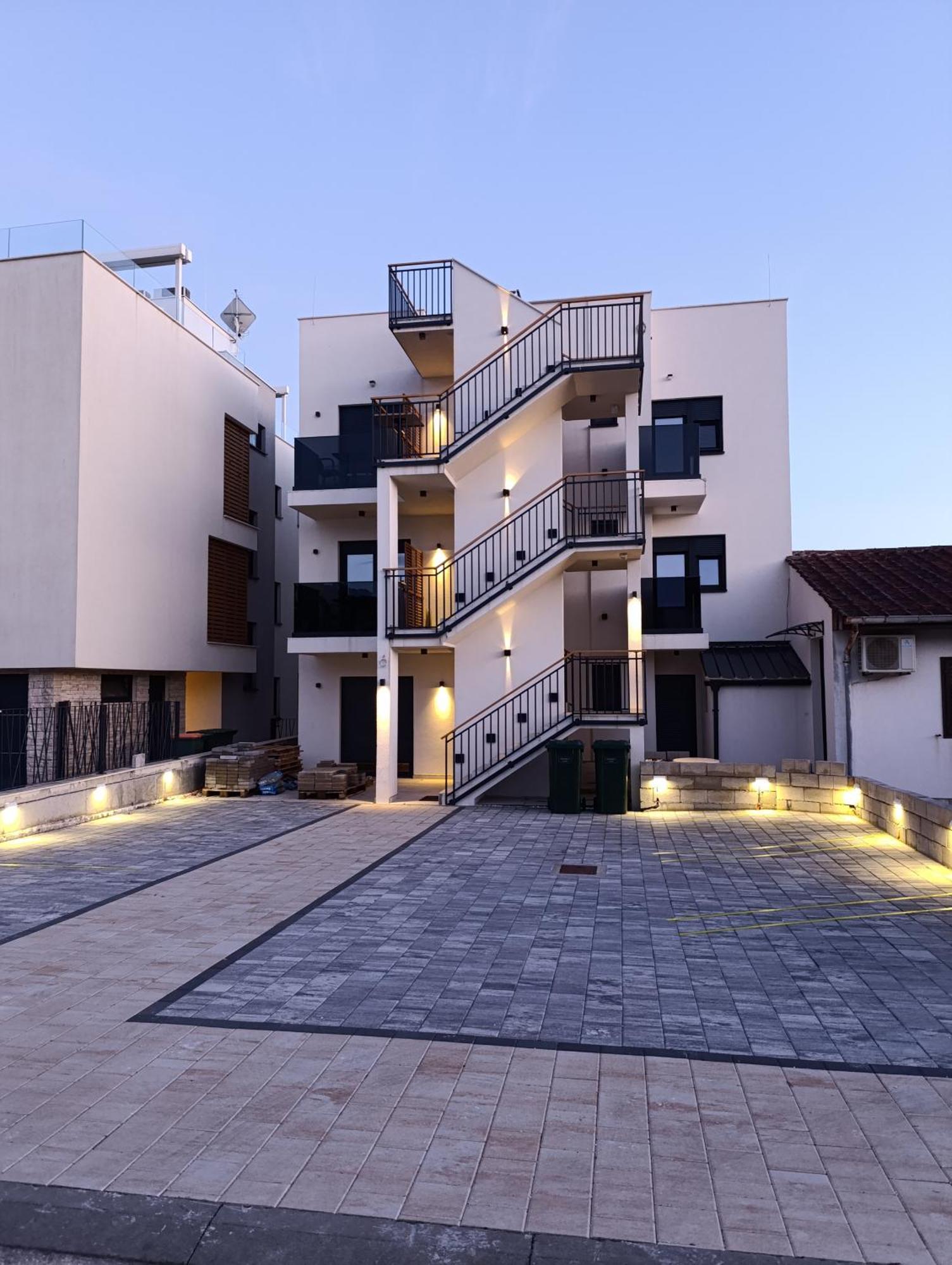 M&M Luxury Apartments Petrčane Exterior foto